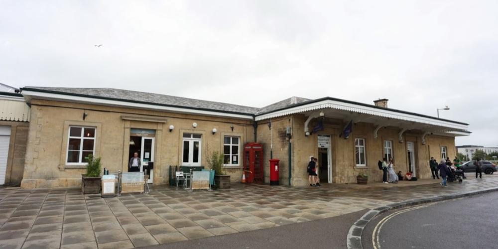 Chippenham Station